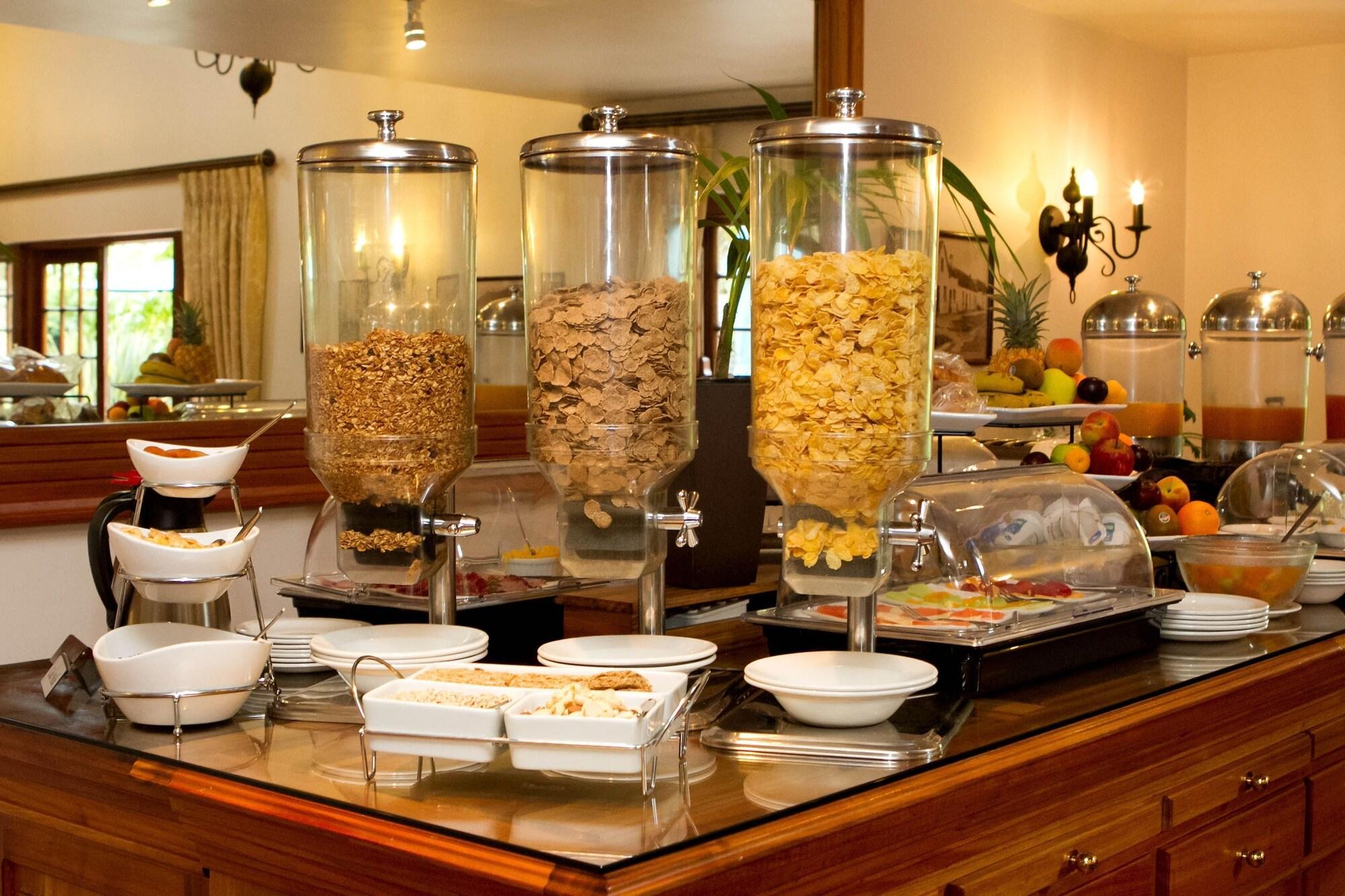 ג'ורג' Oakhurst Hotel מראה חיצוני תמונה