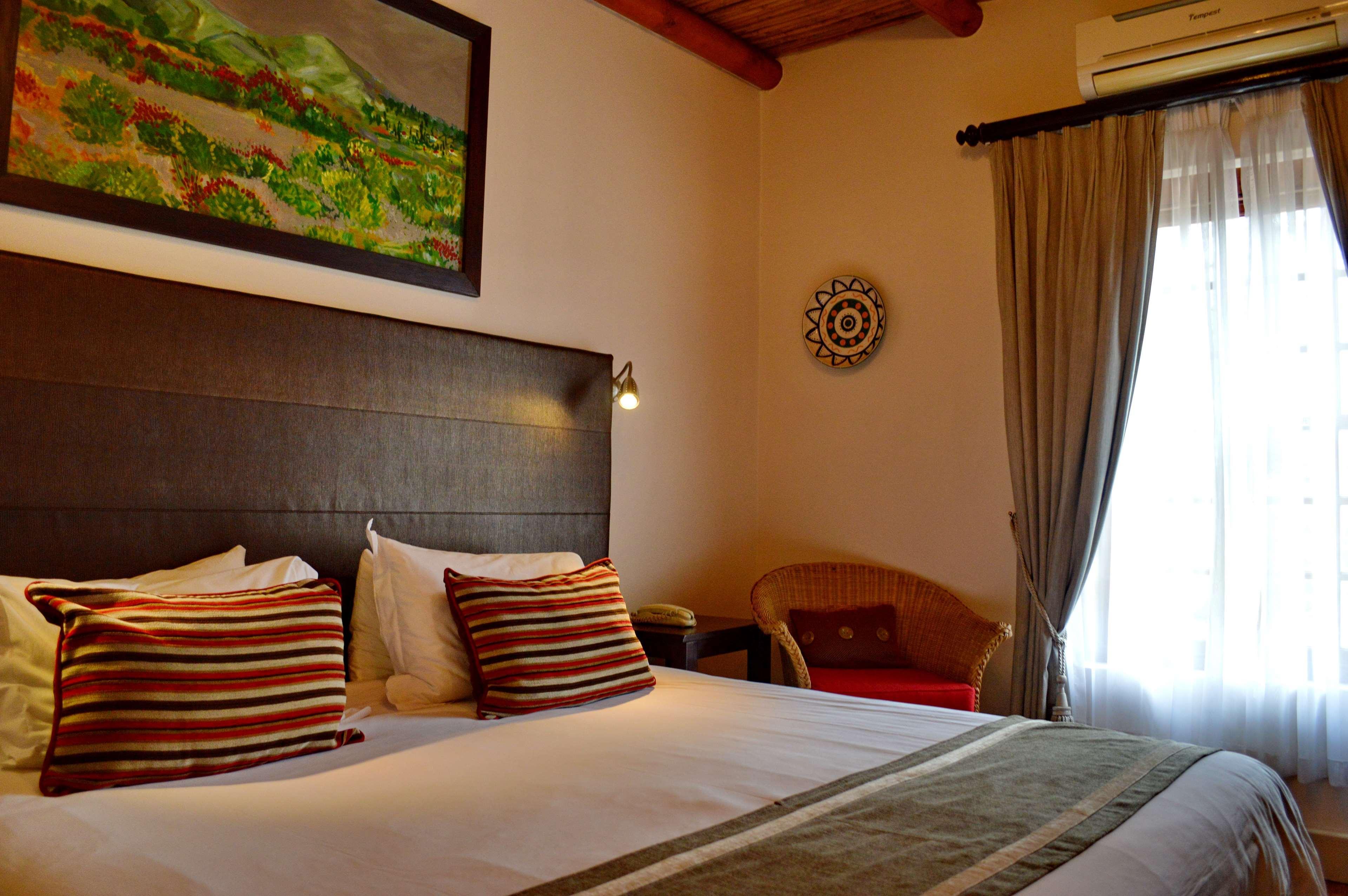 ג'ורג' Oakhurst Hotel מראה חיצוני תמונה