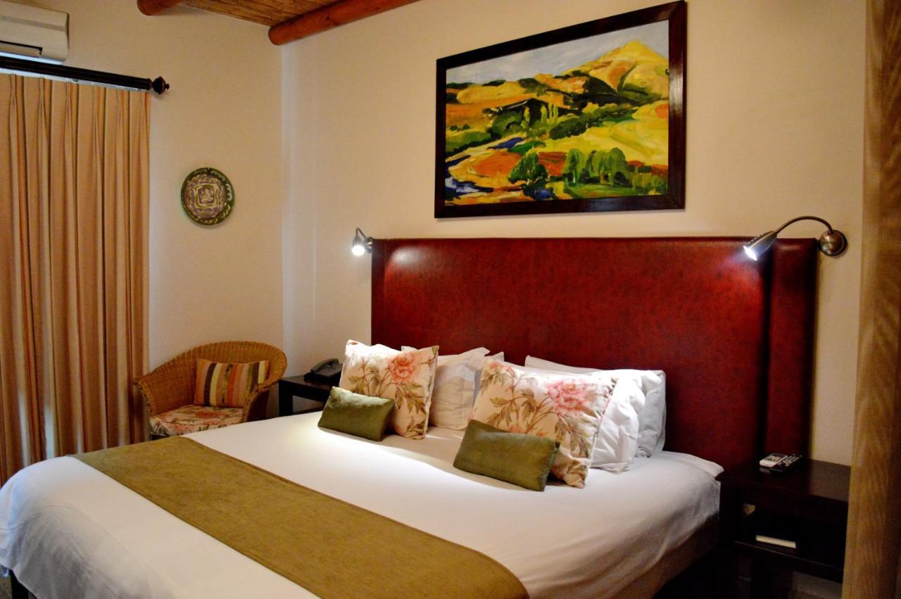 ג'ורג' Oakhurst Hotel מראה חיצוני תמונה